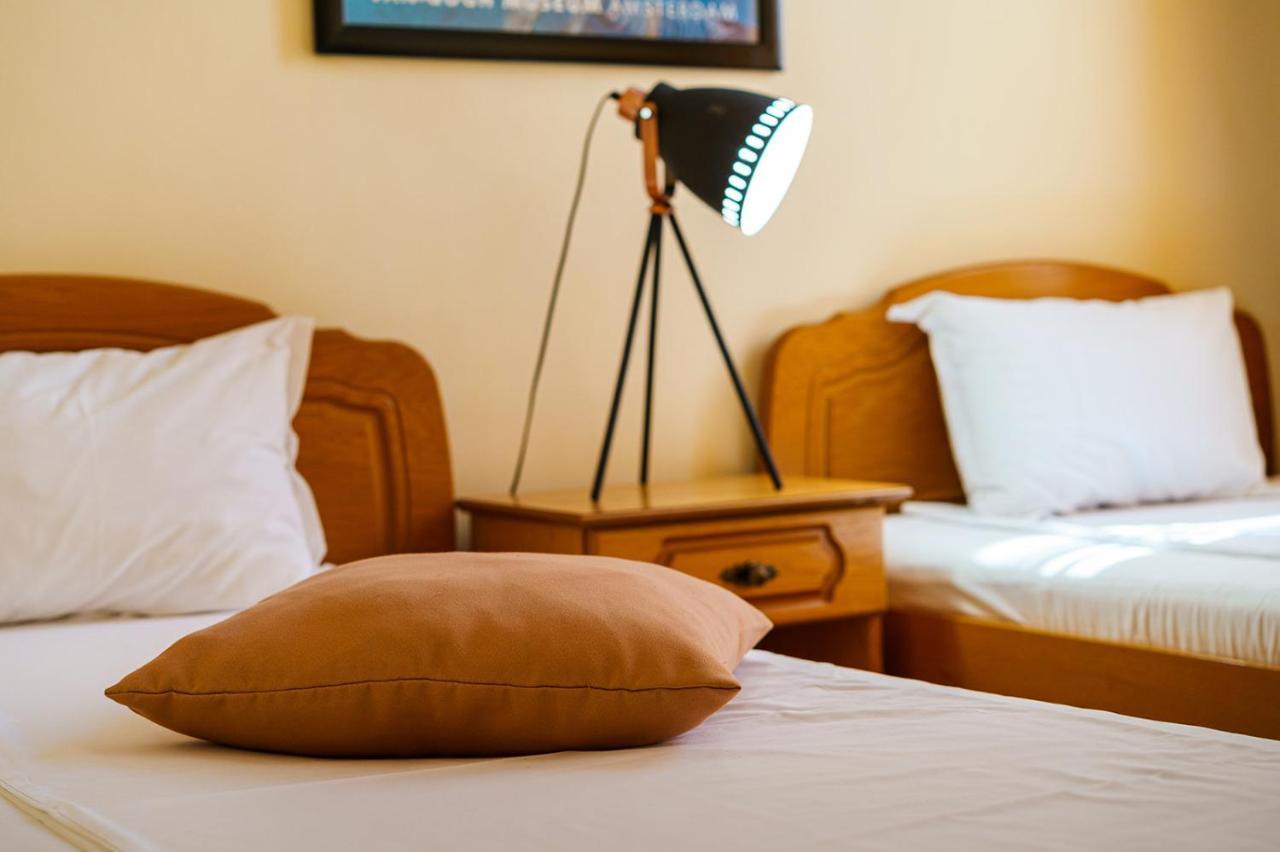 Hotel Avion - Self Check In พลอฟดิฟ ภายนอก รูปภาพ
