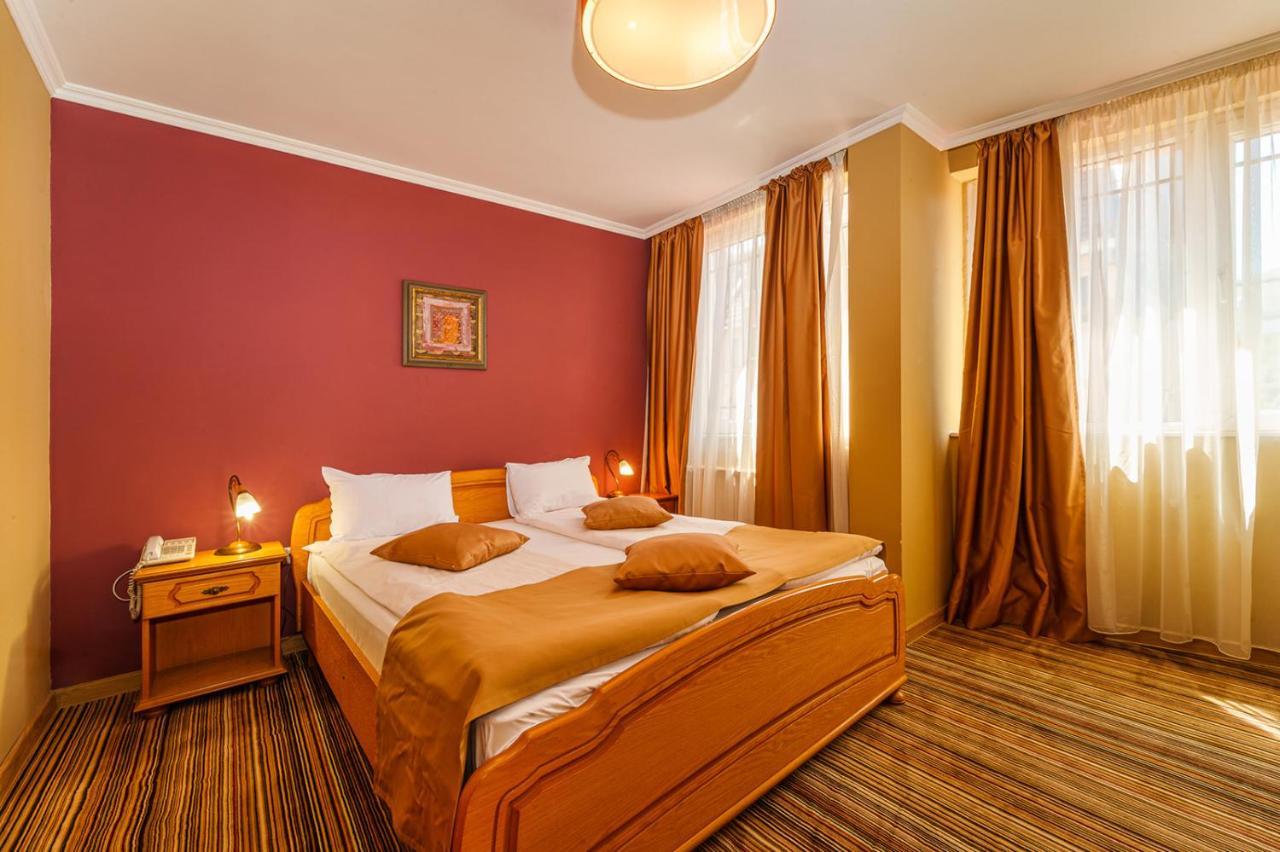 Hotel Avion - Self Check In พลอฟดิฟ ภายนอก รูปภาพ